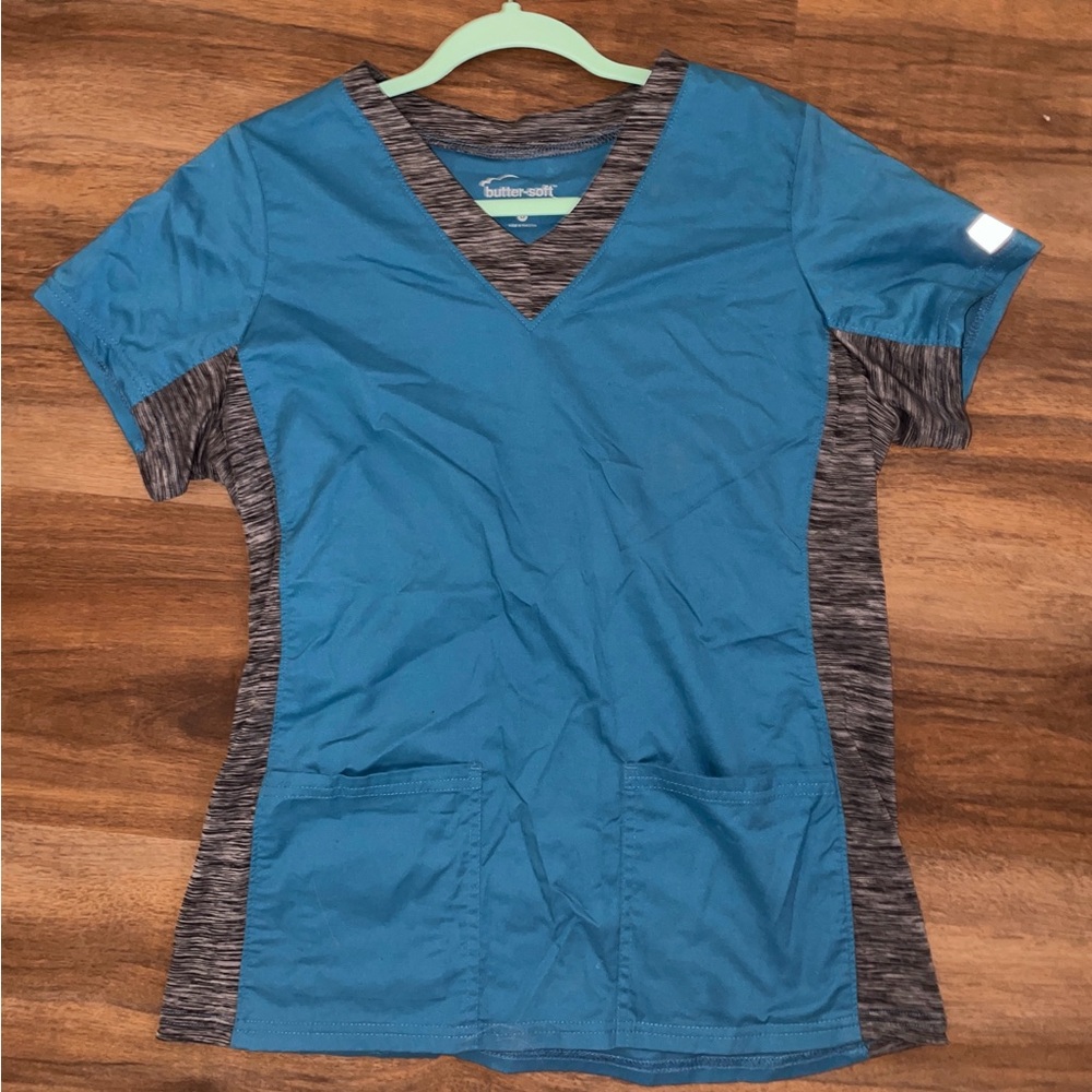 ButterSoft Scrub Top